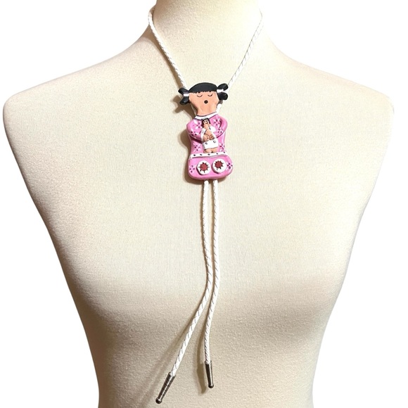 Ledezma Jewelry - Ledezma Signed Pueblo Storyteller Vintage Clay Southwest Art Leather Bolo Tie